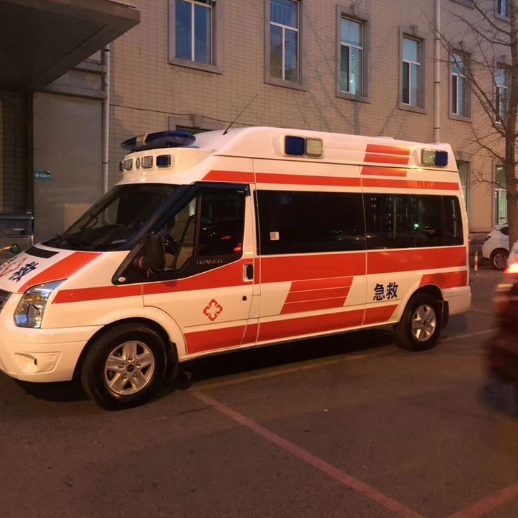 兴宁夜间租赁救护车护送病人转院：安全转运的 8 大核心注意事项